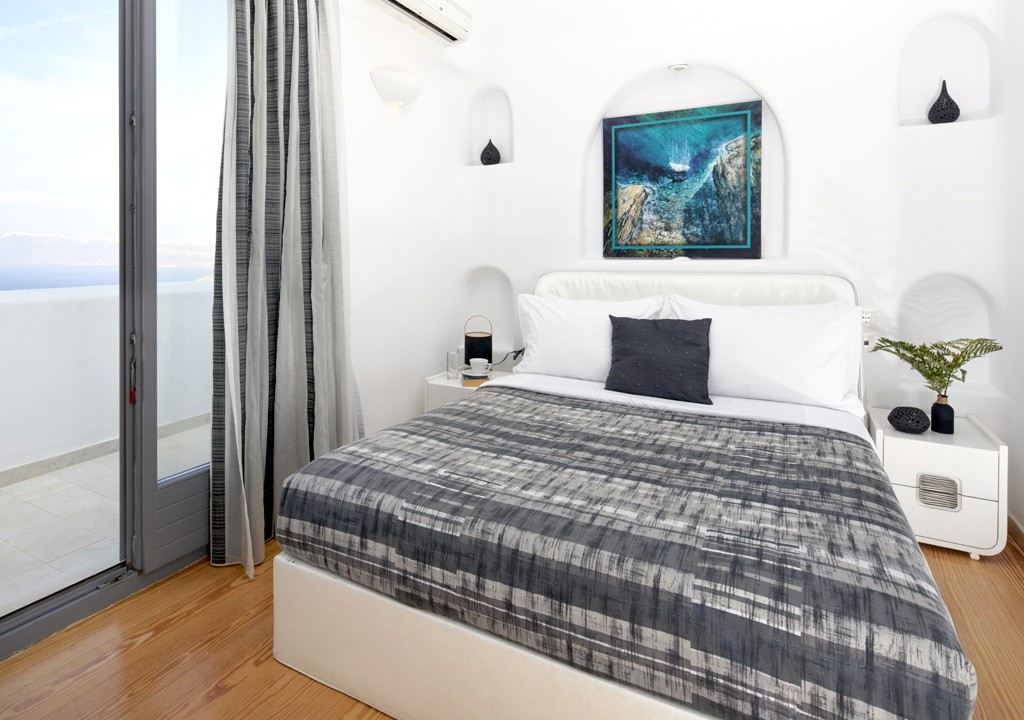 SERENITY VILLA WITH CALDERA VIEW